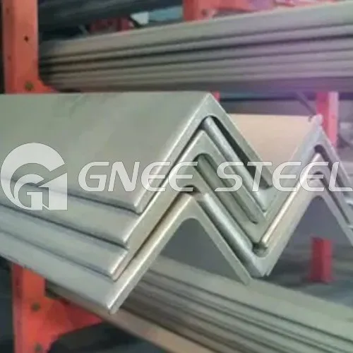 Ángulo de acero A588