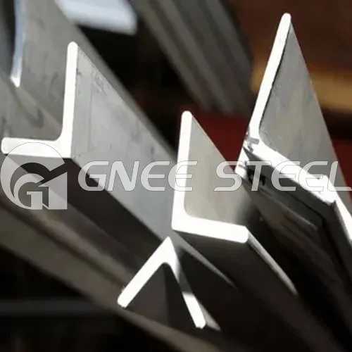 Ángulo de acero SS540